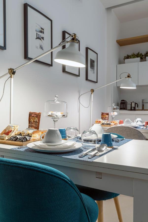 Starhost - Petit B&B Salerno Bagian luar foto