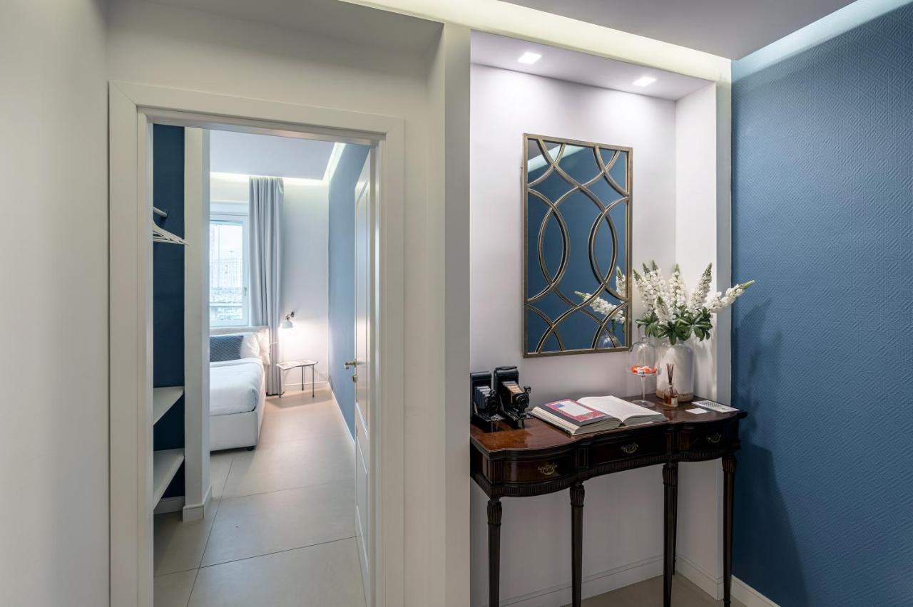 Starhost - Petit B&B Salerno Bagian luar foto
