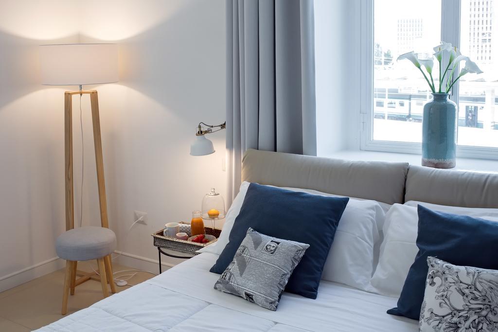 Starhost - Petit B&B Salerno Bagian luar foto