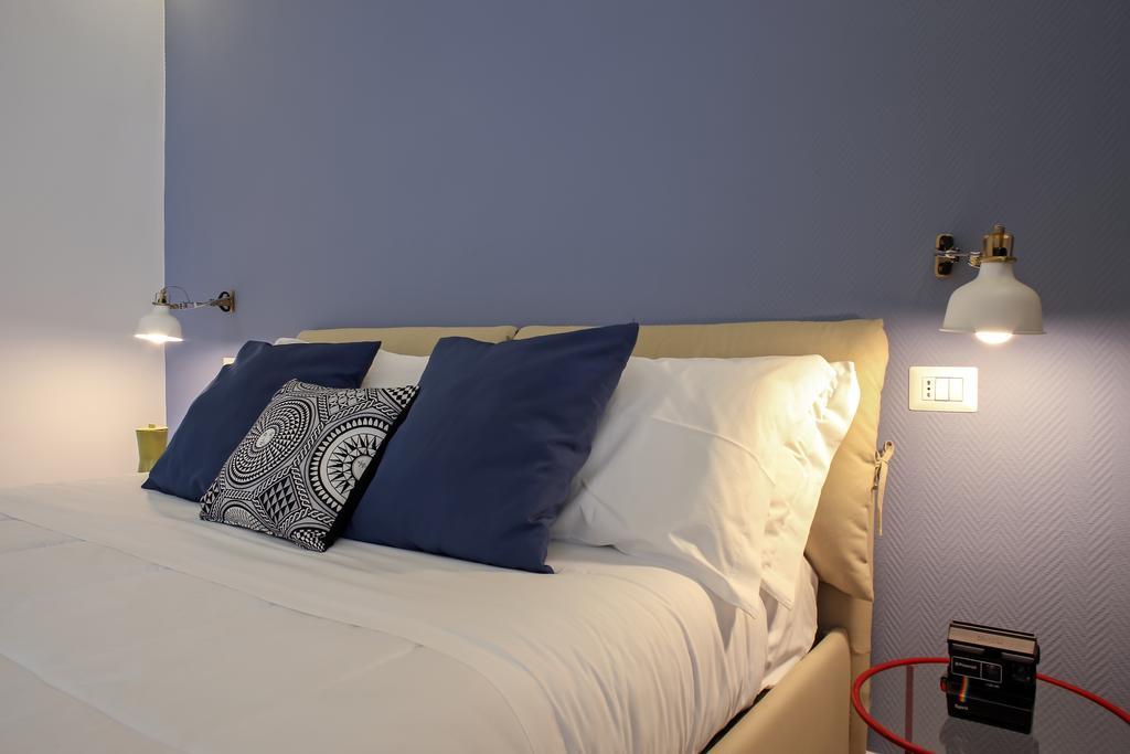 Starhost - Petit B&B Salerno Bagian luar foto